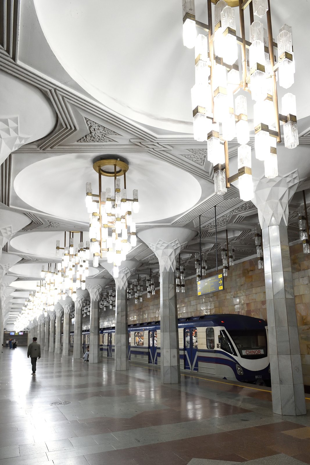 Metropolitana di Tashkent - Stazione Mustaqillik Maydoni